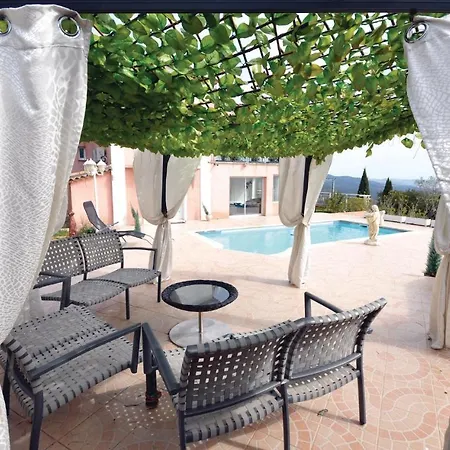 Gorgeous In Les Adrets With Wifi Сasa de vacaciones