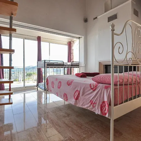 Сasa de vacaciones Gorgeous In Les Adrets With Wifi