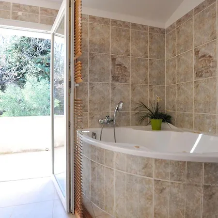 Сasa de vacaciones Gorgeous In Les Adrets With Wifi *